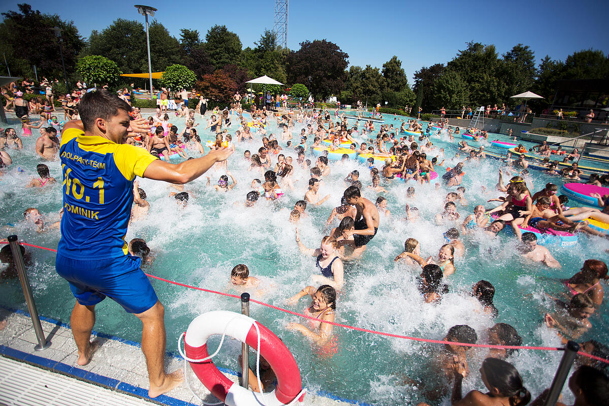 Poolparty im Sommer