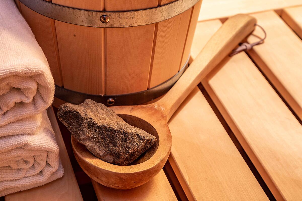 Sauna Aufguß, Foto von AdobeStock Robert Leßmann